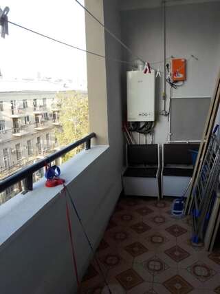 Апартаменты CENTER. 3 Bedrooms Баку Апартаменты-16