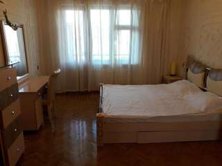 Апартаменты CENTER. 3 Bedrooms Баку Апартаменты-21