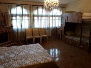 Апартаменты CENTER. 3 Bedrooms Баку Апартаменты-29